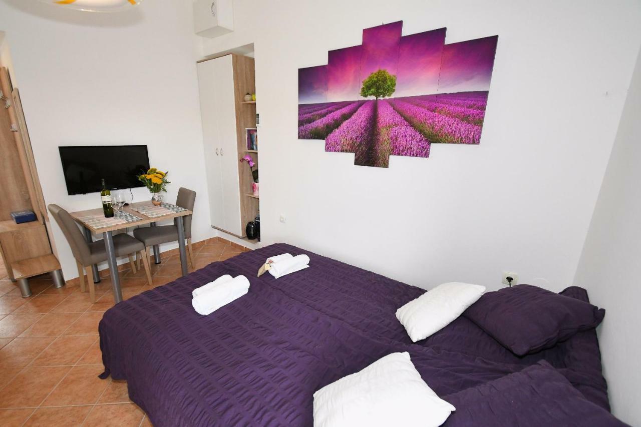 Studio Apartman Kris Marinici  Экстерьер фото